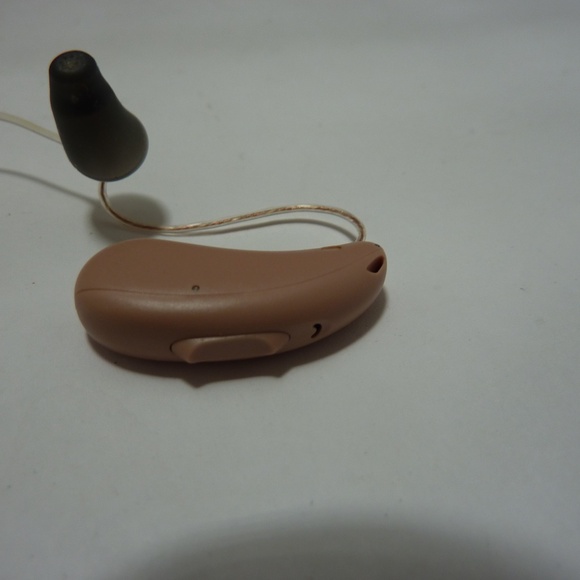 Single-Unit REXTON M-Core R-Li (Right Ear) Only Hearing Aid - Picture 3 of 4